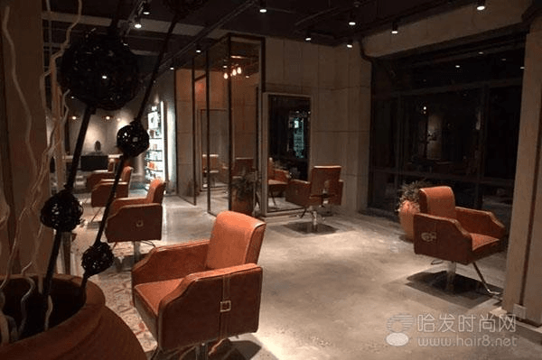 剪发工位区
